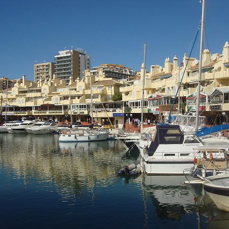 Apartamento Holidays On The Beach Torremolinos Exteriör bild