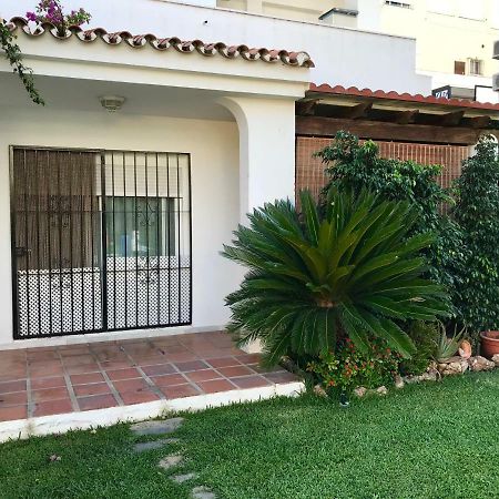 Apartamento Holidays On The Beach Torremolinos Exteriör bild
