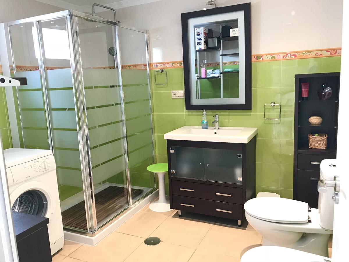 Apartamento Holidays On The Beach Torremolinos Exteriör bild