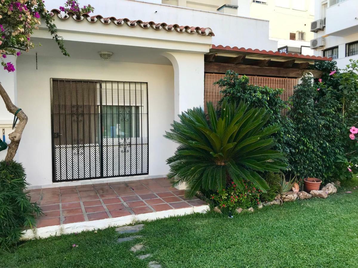 Apartamento Holidays On The Beach Torremolinos Exteriör bild